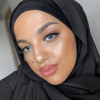 @makeupbyfatimae | Brown Eyes with Sapphire Lenses